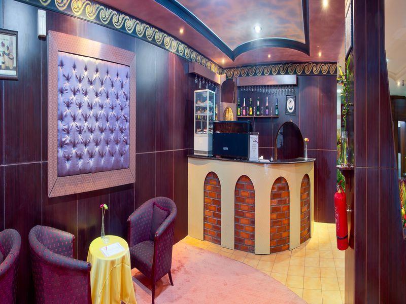 Al Farhan Hotel Suites Riyadh Exterior photo
